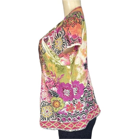 Dressbarn L Pink Floral V-Beads-Button Neckline Pin-Tuck Detail Short Sleeve Top - Picture 5 of 6